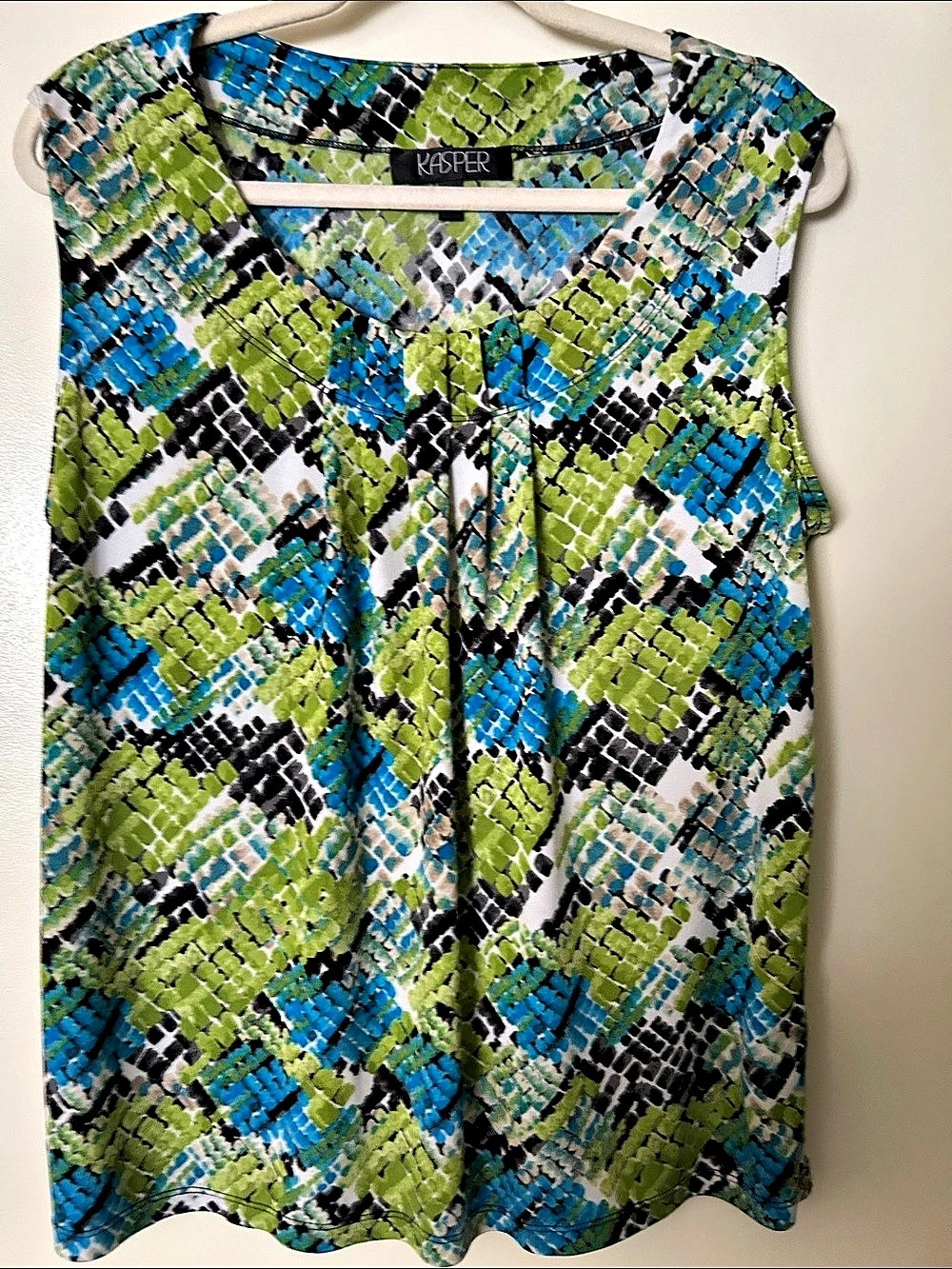 Kasper Abstract Print Pleat Front Blouse in Green & Blue